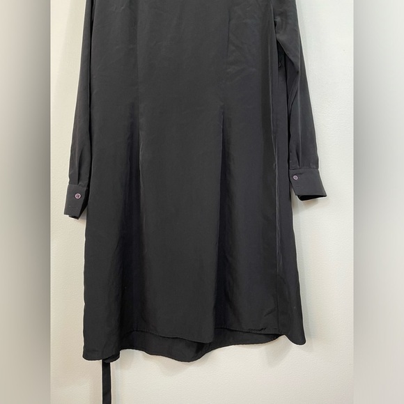 Elegant Black Dress - Picture 10 of 13